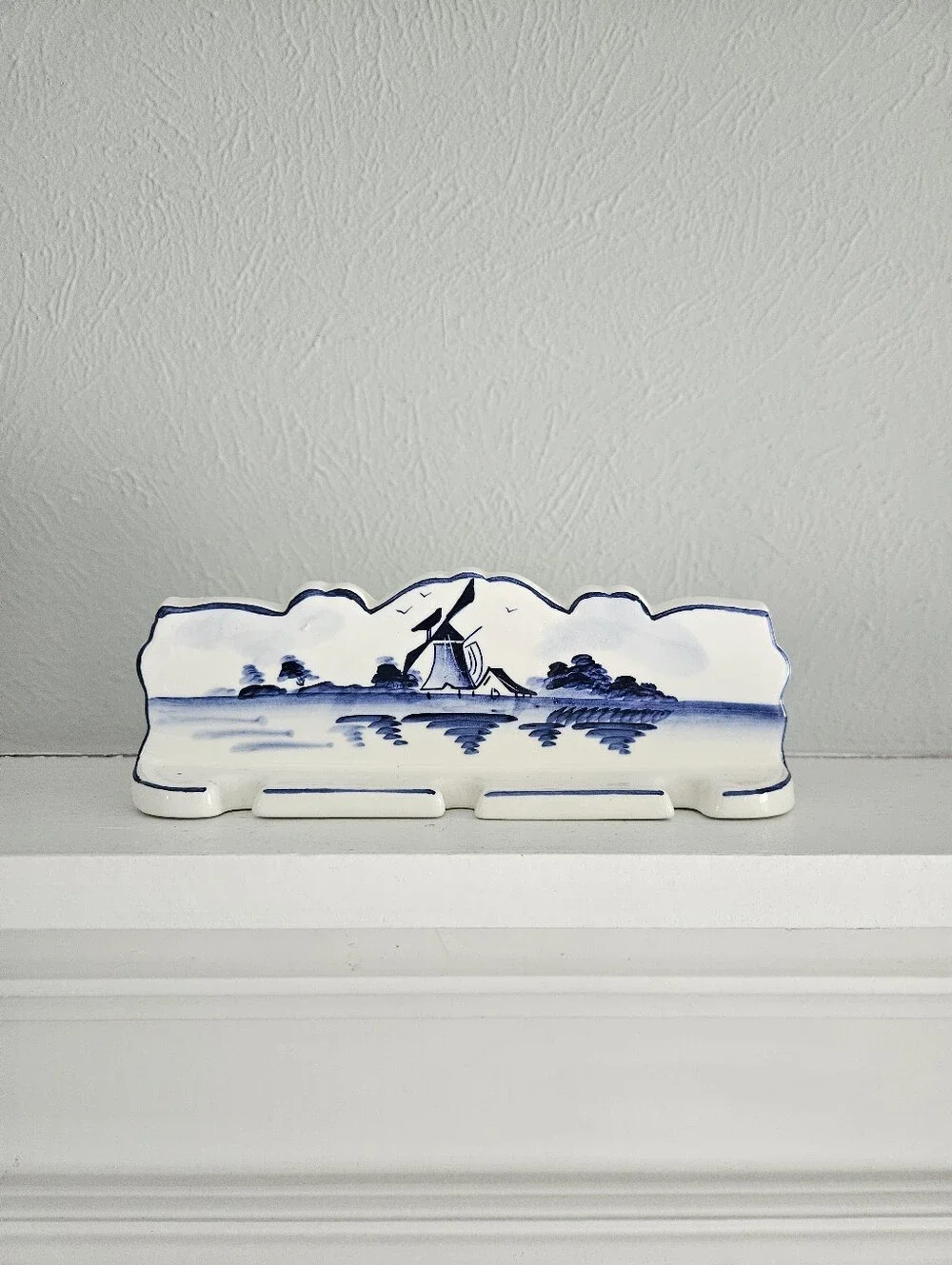 Vintage Delft Blue Ceramic Decorative Wall Mounted Toothbrush/Brush Holder